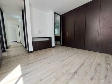 APARTAMENTO EN MADRID CINDINAMARCA CON VISTA HACIA UNA LINDA RESERVA FORESTAL
