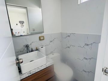 HERMOSÍSIMO TRIPLEX SUPER BIEN DISTRIBUÍDO