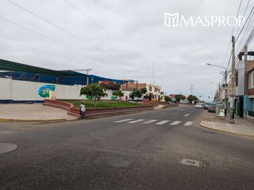 🏡 VENTA DE CASA COMO TERRENO – OPORTUNIDAD ÚNICA EN CENTRO DE LEGUIA