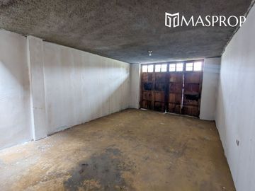 🏡 VENTA DE CASA COMO TERRENO – OPORTUNIDAD ÚNICA EN CENTRO DE LEGUIA