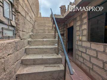 🏡 VENTA DE CASA COMO TERRENO – OPORTUNIDAD ÚNICA EN CENTRO DE LEGUIA