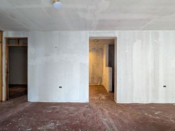 🏡 VENTA DE CASA COMO TERRENO – OPORTUNIDAD ÚNICA EN CENTRO DE LEGUIA