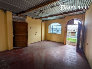 🏡 VENTA DE CASA COMO TERRENO – OPORTUNIDAD ÚNICA EN CENTRO DE LEGUIA