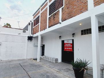 SE VENDE PROPIEDAD COMERCIAL EN 6 NORTE PONIENTE IDEAL PARA RESTAURANTE, OFICINA, BODEGA