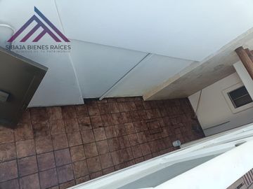 CASA EN VENTA A UN COSTADO DE WALMART DE CARR 57