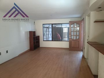 CASA EN VENTA A UN COSTADO DE WALMART DE CARR 57