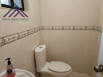 CASA EN VENTA A UN COSTADO DE WALMART DE CARR 57