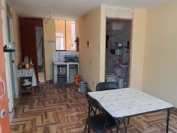 VENTA CASA EN DONDOMINIO CHINCHA BAJA
