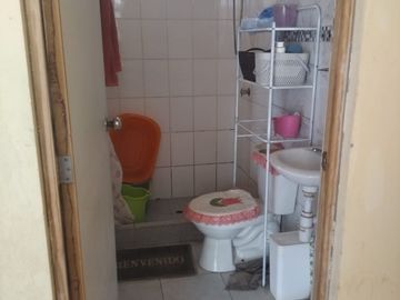 VENTA CASA EN DONDOMINIO CHINCHA BAJA