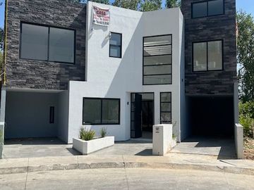 Venta de Casa en Bosque Real