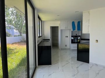 Venta de Casa en Bosque Real