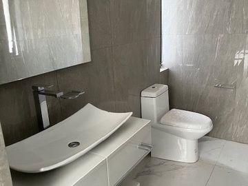 Venta de Casa en Bosque Real