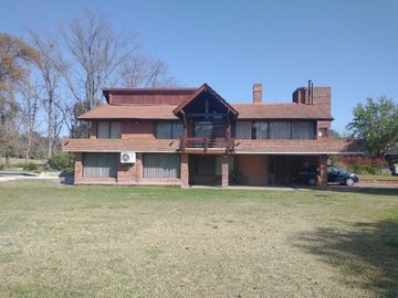 Excelente Casa 2 Plantas en Las Praderas de Lujan