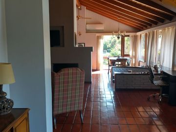 Excelente Casa 2 Plantas en Las Praderas de Lujan