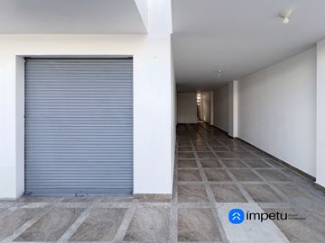 En venta casa rentera con local comercial y cuatro departamentos