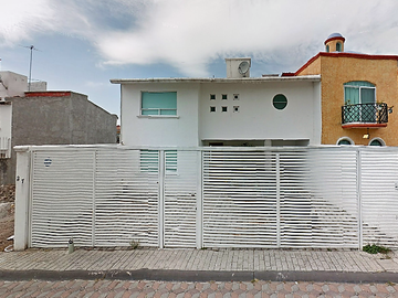 REMATO CASA EN QUERETARO MILENIO lll Sec.