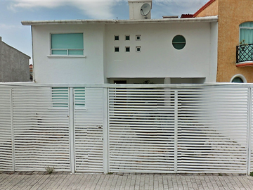 REMATO CASA EN QUERETARO MILENIO lll Sec.