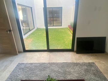 CASA EN VENTA DE 4 RECAMARAS , EN PRIVADA EN ZONA PEDREGALES