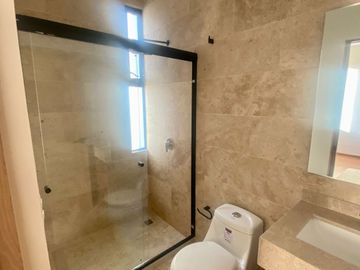 CASA EN VENTA DE 4 RECAMARAS , EN PRIVADA EN ZONA PEDREGALES