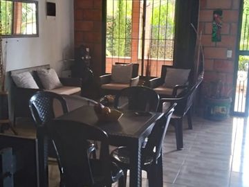 Venta hermosa Casa Finca, Sabaneta Copacabana, Antioquia.