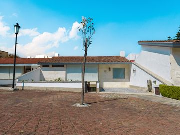 SE VENDE HERMOSA RESIDENCIA EN BARRIO SAN FRANCISCO