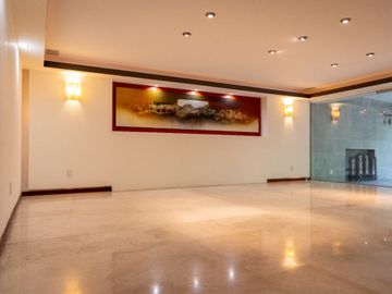 SE VENDE HERMOSA RESIDENCIA EN BARRIO SAN FRANCISCO