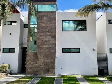 VENTA PRECIOSA CASA EN ATLIXCO PUEBLA