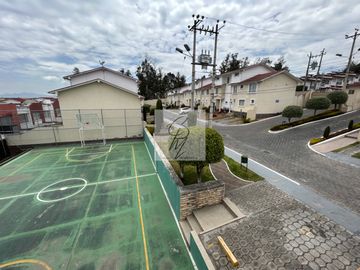 CASA EN VENTA CARCELÉN, SECTOR COLEGIO EINSTEIN, 4 DORMITORIOS