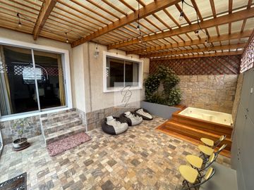 CASA EN VENTA CARCELÉN, SECTOR COLEGIO EINSTEIN, 4 DORMITORIOS