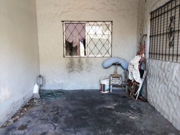 Castelar - Venta - Casa 3 Ambientes