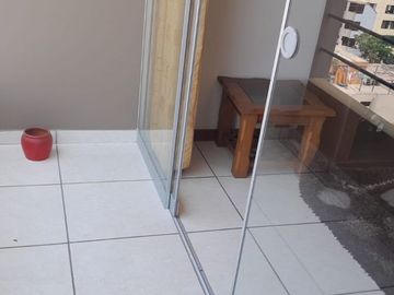 Alquiler De Moderno Departamento Con Vista Panorámica A La Ciudad En Magdalena