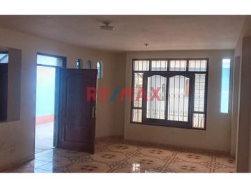 VENDO CASA  02 PISOS AT 160M2  AC 236M2 OPORTUNIDAD  SMP