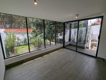 CASA DE VENTA 4 DORMITORIOS TUMBACO SECTOR SANTA ROSA