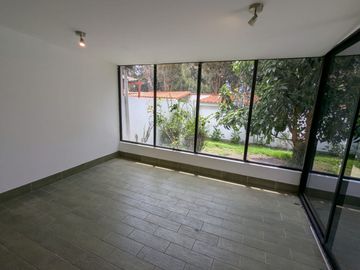 CASA DE VENTA 4 DORMITORIOS TUMBACO SECTOR SANTA ROSA