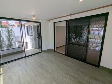 CASA DE VENTA 4 DORMITORIOS TUMBACO SECTOR SANTA ROSA