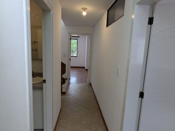 CASA DE VENTA 4 DORMITORIOS TUMBACO SECTOR SANTA ROSA