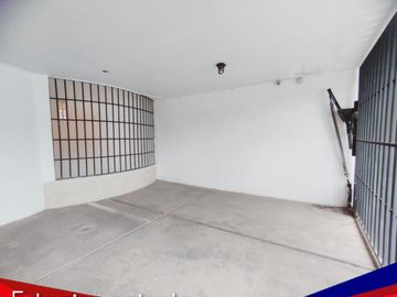 AMPLIO Y LUJOSO DEPARTAMENTO EN RESIDENCIAL HUANCARO