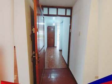 AMPLIO Y LUJOSO DEPARTAMENTO EN RESIDENCIAL HUANCARO
