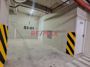 Venta De Elegante Departamento Remodelado Con Diseño Moderno Y Acabados De Alta Calidad En San Miguel