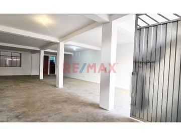 Alquiler Local Comercial En San Martin De Porres De 160M2