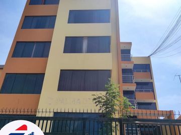 ALQUILO  Moderno departamento en cuarto piso ubicado en la mejor zona de Umacollo