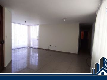 ALQUILO  Moderno departamento en cuarto piso ubicado en la mejor zona de Umacollo