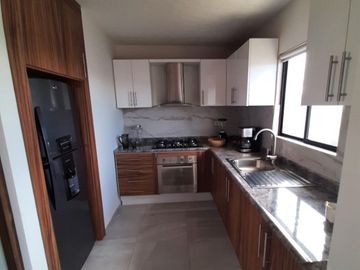 VENTA DE CASA EN EXCELENTE LUGAR AL SUR DE PACHUCA CON DESCUENTO