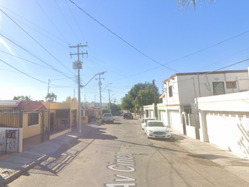 GRAN OPORTUNIDAD DE INVERSION - CASA ADJUDICADA - Av Cinco 29, Hermosillo, Son.