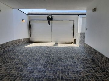 🏡☀¡Gran oportunidad! Vive o invierte en una casa de playa en Punta Hermosa