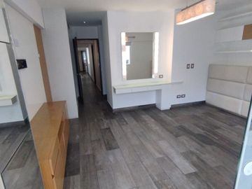 VENDO AMPLIO DPTO.  CHACARILLA - SAN BORJA FRENTE A PQ. VENECIA- REMODELADO CON FINOS Y LUJOSOS ACÁBADOS - 1ER. PISO