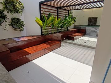 VENDO AMPLIO DPTO.  CHACARILLA - SAN BORJA FRENTE A PQ. VENECIA- REMODELADO CON FINOS Y LUJOSOS ACÁBADOS - 1ER. PISO