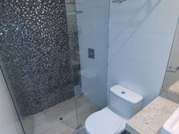 VENDO AMPLIO DPTO.  CHACARILLA - SAN BORJA FRENTE A PQ. VENECIA- REMODELADO CON FINOS Y LUJOSOS ACÁBADOS - 1ER. PISO