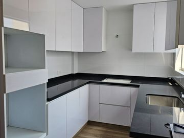 VENDO DEPARTAMENTO EN SURCO DUPLEX (4TO PISO)