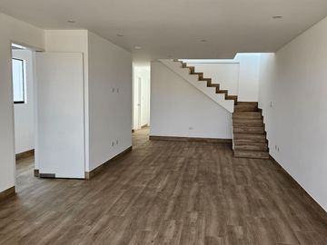 VENDO DEPARTAMENTO EN SURCO DUPLEX (4TO PISO)